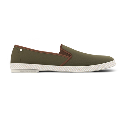 Les Champs Bago Kaki