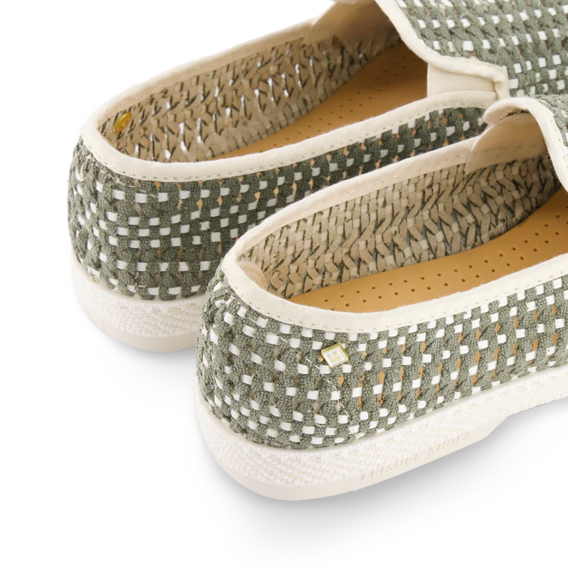 Roma Kaki