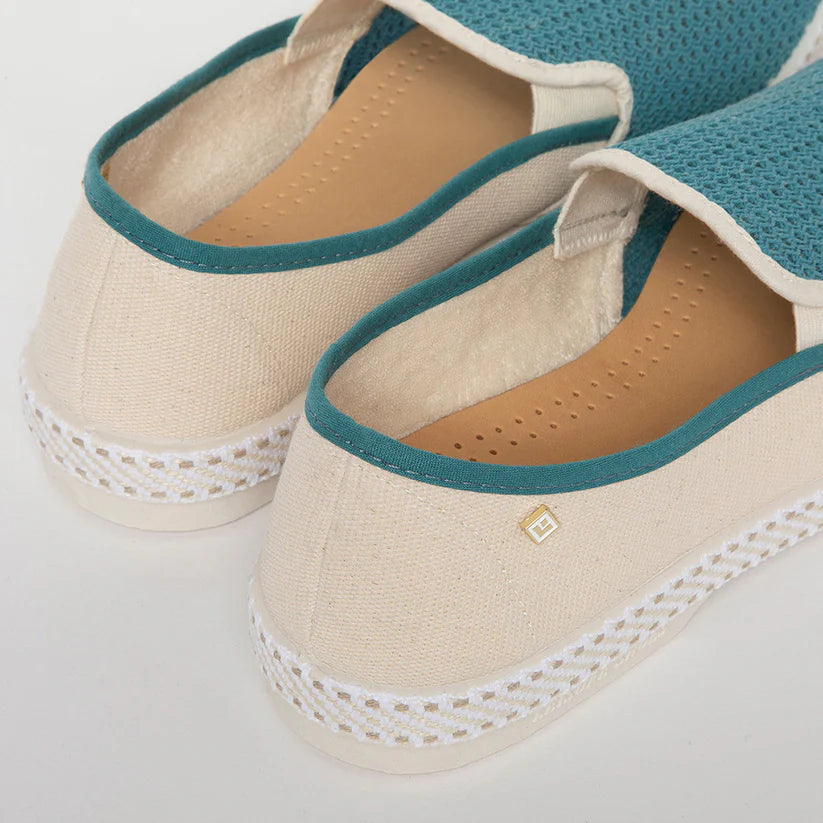 Match Ecru Aqua